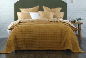 wanaka-waffle-leather-blanket-240x260