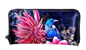 tui-on-dahlia-long-wallet-90x195x30mm
