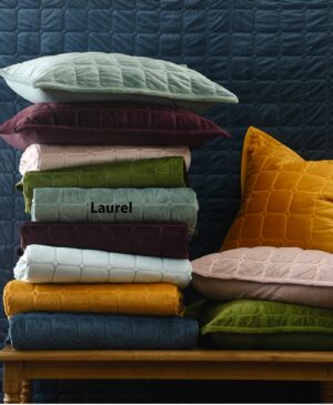 meeka-laurel-quilted-king-comforter-set-2pc