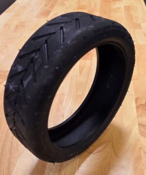 replacement-apollo-air-rear-tyre-85-flat-trye