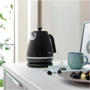 delonghi-distinta-moments-kettle-black