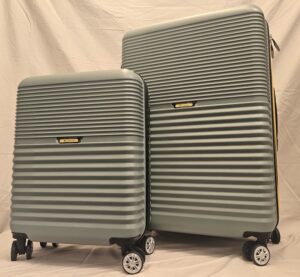 marbella-green-cabin-large-luggage