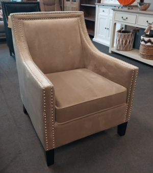 port-royal-arm-chair-in-mushroom-velvet-710x880x95