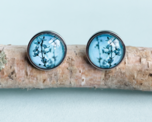 blue-blossom-stud-earrings-glass-stless-steel