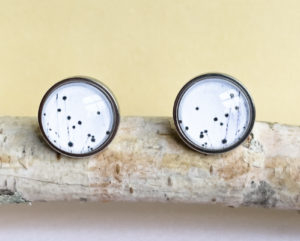 buttongrass-white-stud-earrings-glass-stless-ste
