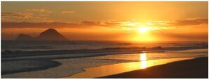 whale-island-1200x400-nz-canvas-print