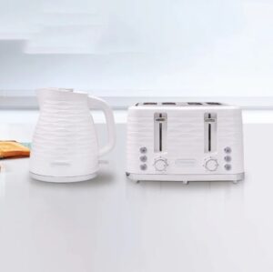 westinghouse-4-slice-toaster-and-kettle-pack-white