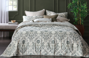 Jovany Reversible Quilted Bedspread King Size