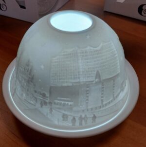 Hamburg Germany Porcelain Dome 12X8Cm