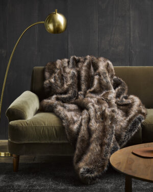Heirloom Husky Acrylic Throw 150X180Cm