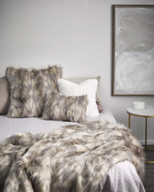 Heirloom Mountain Hare Arylic Throw 150X220Cm