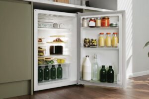 Haier White Bar Fridge 129L 850X545X566