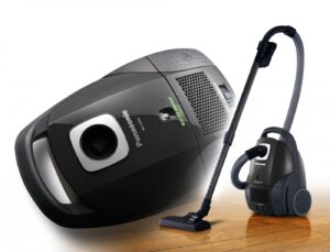 Panasonic Eco Max Light Bagged Vacuum Cleaner 400W