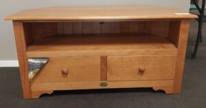 Millyard Cnr Tv Unit Light Rimu 1200X490X584H Nz M