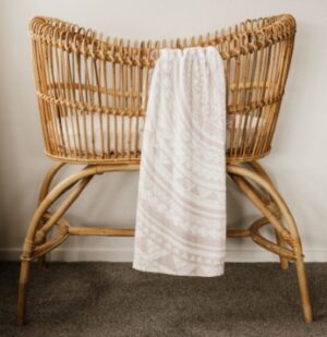 Bo & Ko Baby Polynesian Pepe Wrap Mauve 120X120Cm
