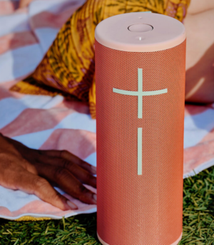 Ue Megaboom 4 Raspberry Bluetooth Speaker