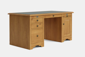 Villager Presidents Desk Inlaid 1550X800X750H Nz M