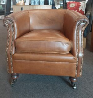 Mossberg Chair Vintage Cigar Leather 760X715X665