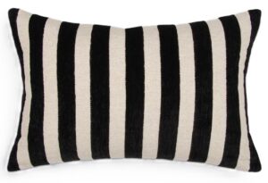 Windsor Black Cushion 40X60Cm
